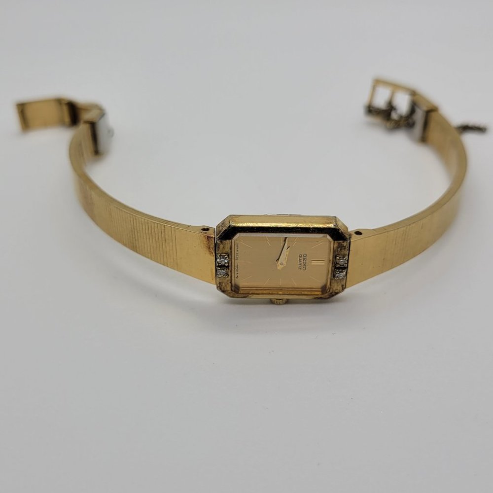 Small Gold Watch W_GD0004